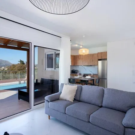 Villa Pervana- Private Pool - Close To The *